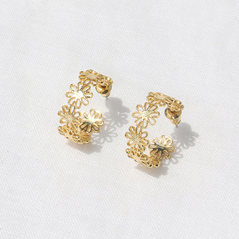 Lace Hollow-Out Embroidered Daisy French Style Earrings