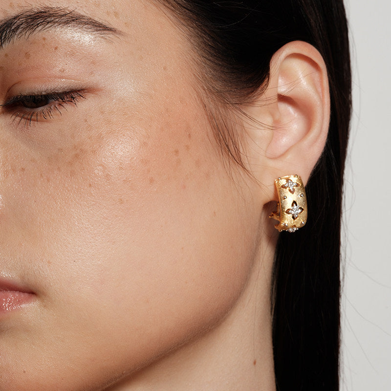 Italian Vintage Baroque Hollow-Out Four-Leaf Clover Rhinestone Earrings