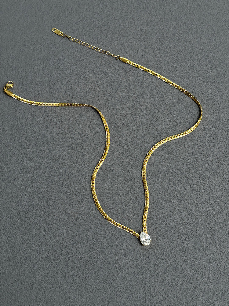 Trendy Snake Bone Chain with Teardrop Zircon Pendant Minimalist Collarbone Necklace