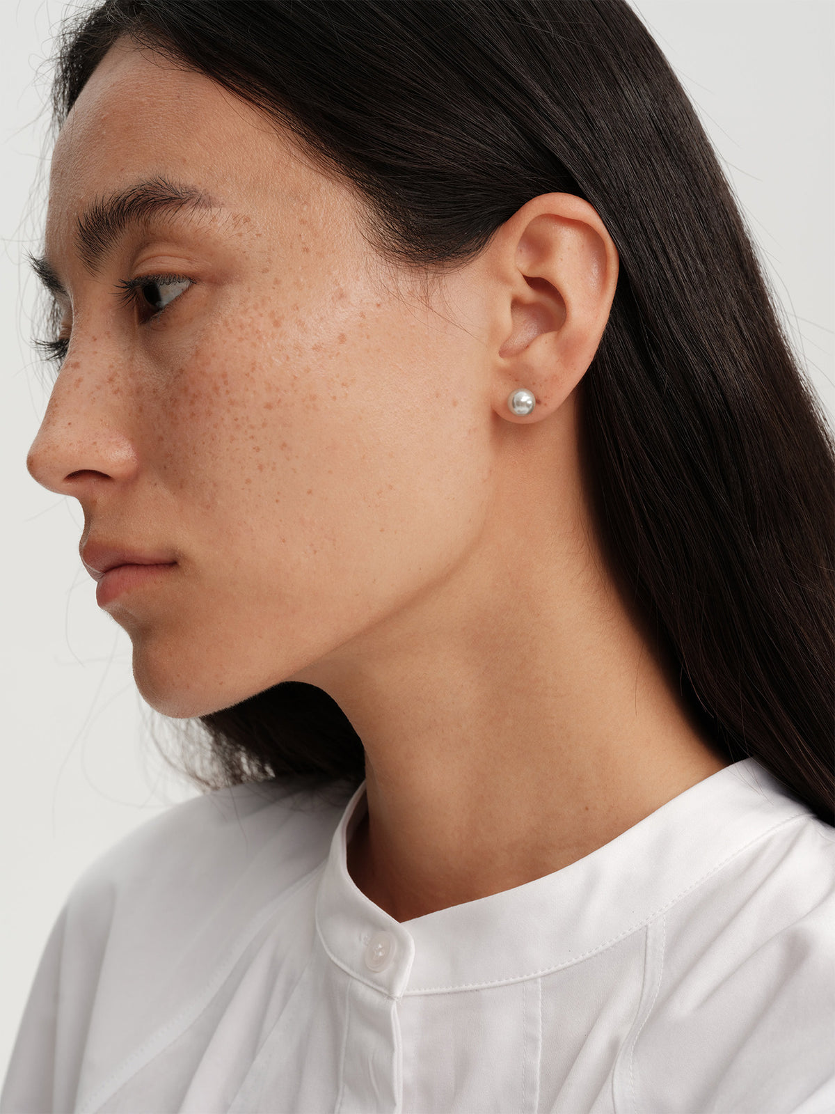 Classic Minimalist Pearl Earrings - Round, Versatile, Multiple Sizes