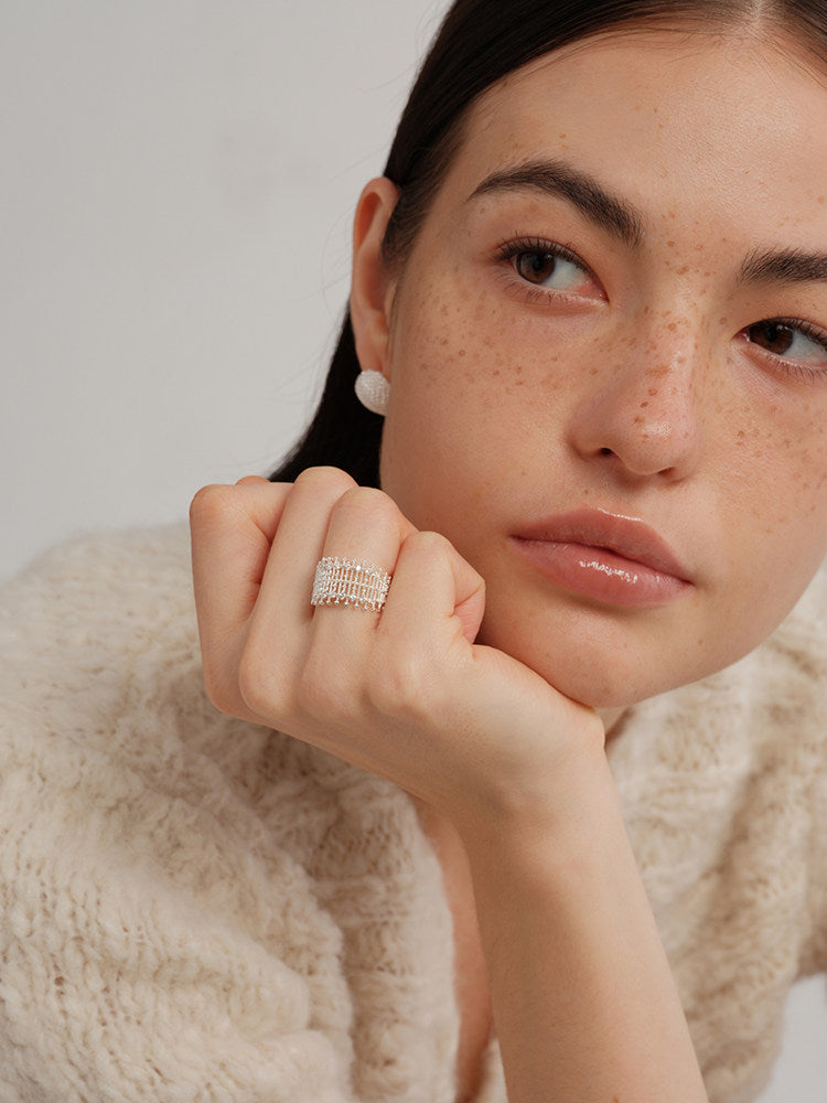 Lace Hollow Thorn Branch Micro-Set Zirconia Ring