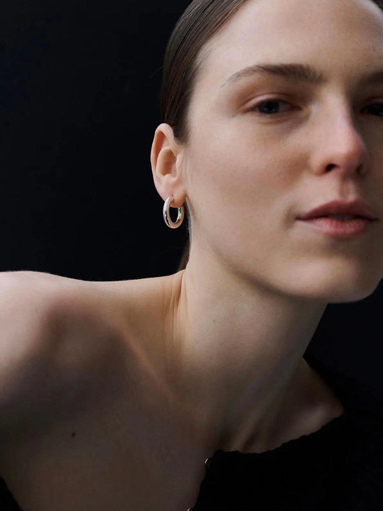 CnHnOn Chunky Unisex Earrings - Minimalist Stylish Versatile Thick Hoop Earrings