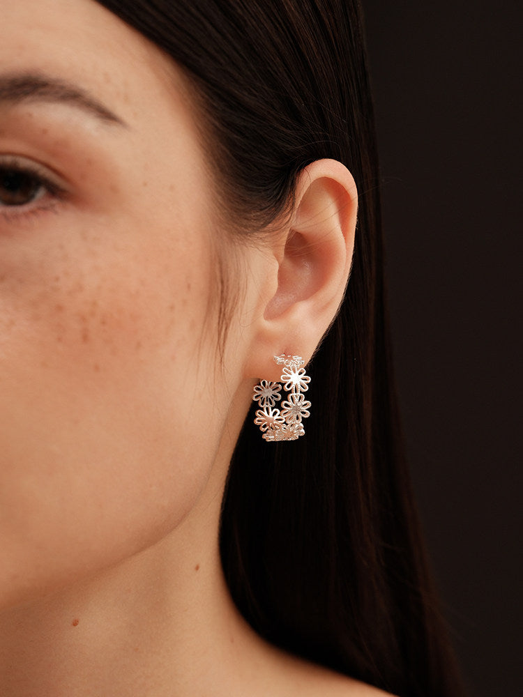 Lace Hollow-Out Embroidered Daisy French Style Earrings