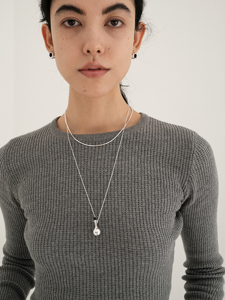 High-Color Retention Small Flask Vase Minimalist Fashionable Sweater Chain Long Necklace