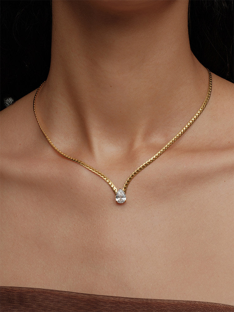 Trendy Snake Bone Chain with Teardrop Zircon Pendant Minimalist Collarbone Necklace