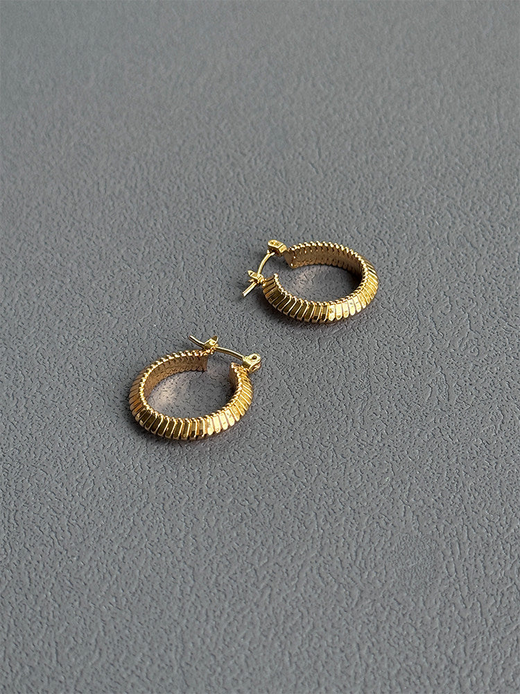 Vintage French Retro Striped Gold Snake Bone Ear Cuff