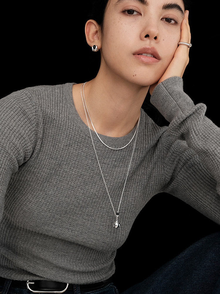 High-Color Retention Small Flask Vase Minimalist Fashionable Sweater Chain Long Necklace