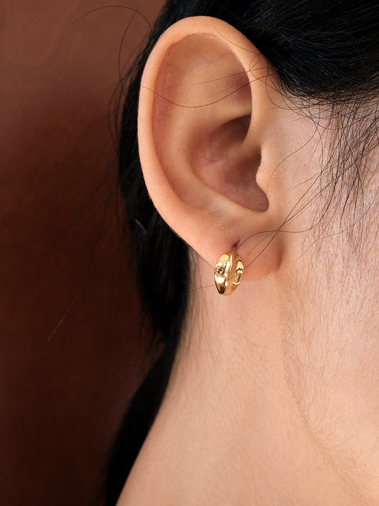 Mini Leaf Delicate Small Leaf-Shaped French Texture Stud Earrings