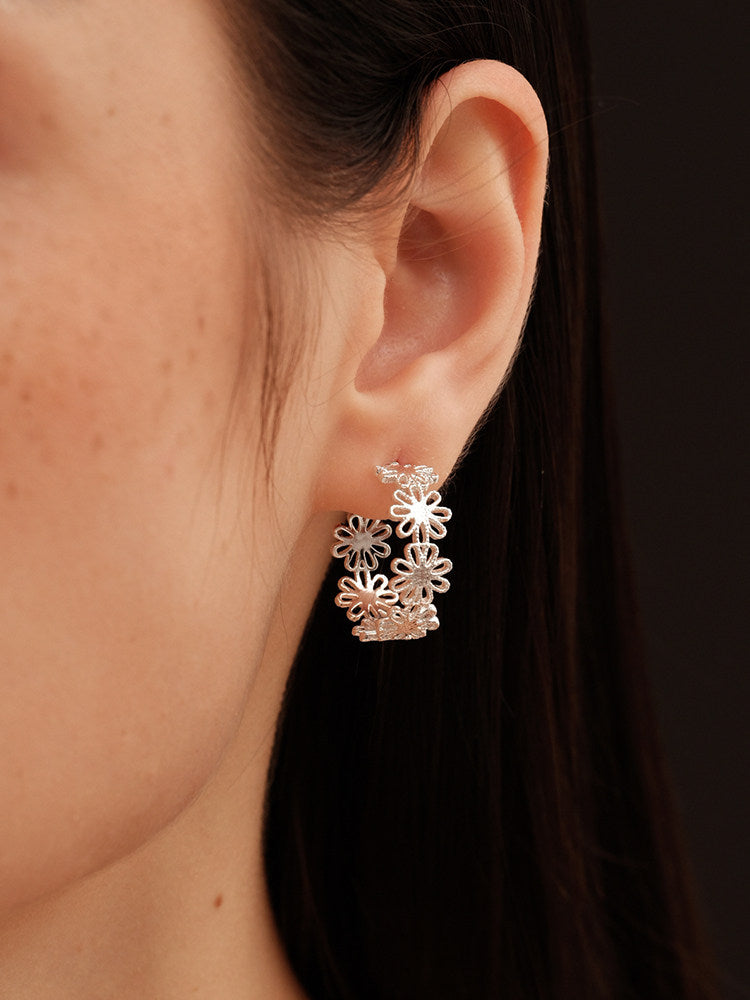 Lace Hollow-Out Embroidered Daisy French Style Earrings