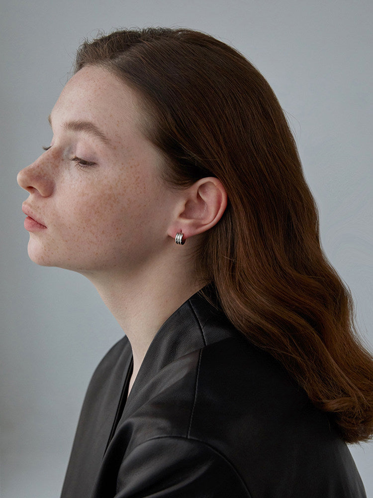 CnHnOn Minimalist Plain Hoop Earrings for Everyday Wear - Simple Circle Earrings for Commute and Daily Use
