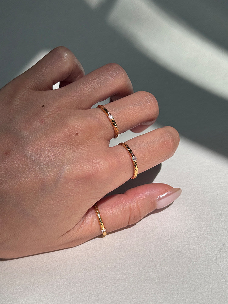 High Color Retention Fine Handcrafted Concave Shimmering Rhinestone Zircon Simple Ring