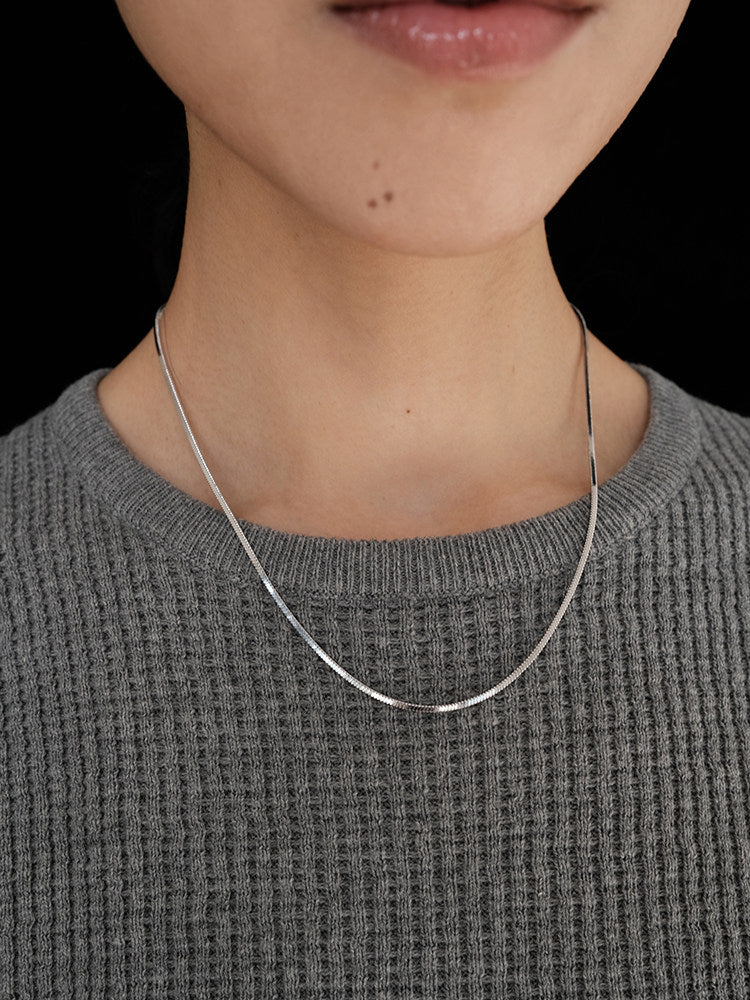 CnHnOn Fat Shop High-Color Square Snake Chain Necklace – Minimalist, Versatile, Fashionable